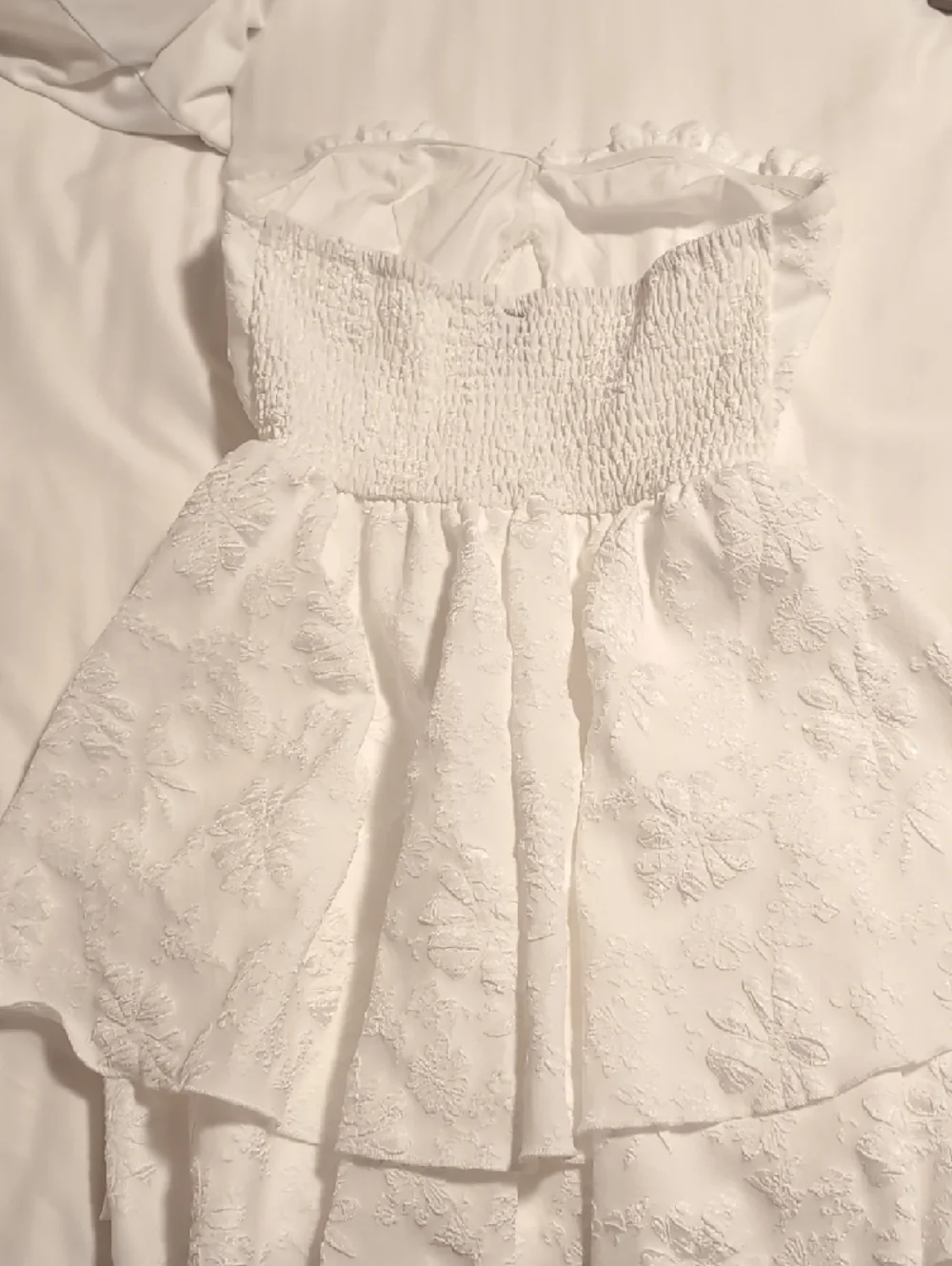 SHEIN White Smocked Fabric Tag Dress - Picture 3 of 3